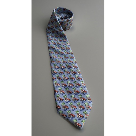Vineyard Vines Other - Vineyard Vines Neckwear Tie Blue Santa Tropical Pattern AOP USA 100% Silk JBHS